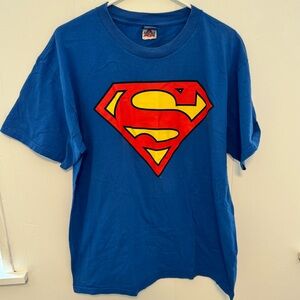 Men’s Superman T Shirt Size M/L